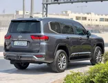Toyota Land Cruiser VX Twin Turbo 2025
